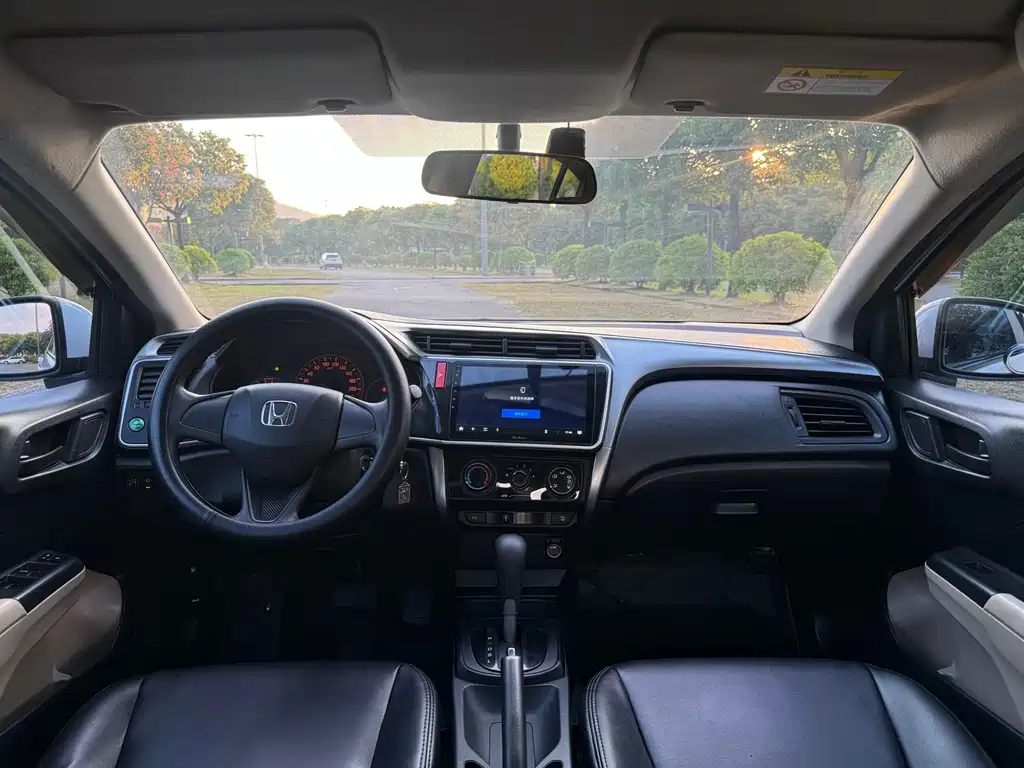 Honda City — миниатюра 10