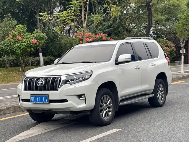 TOYOTA PRADO 2018