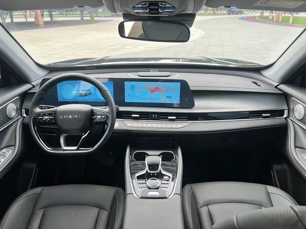 Chery 8 PLUS 2025 290TGDI DCT Luxury