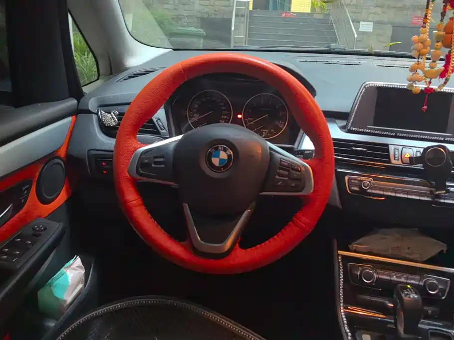 BMW 2 Series Active Tourer — миниатюра 15