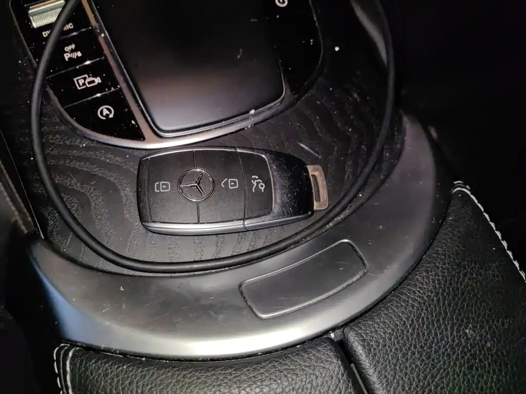 Mercedes-Benz C-Class — миниатюра 12