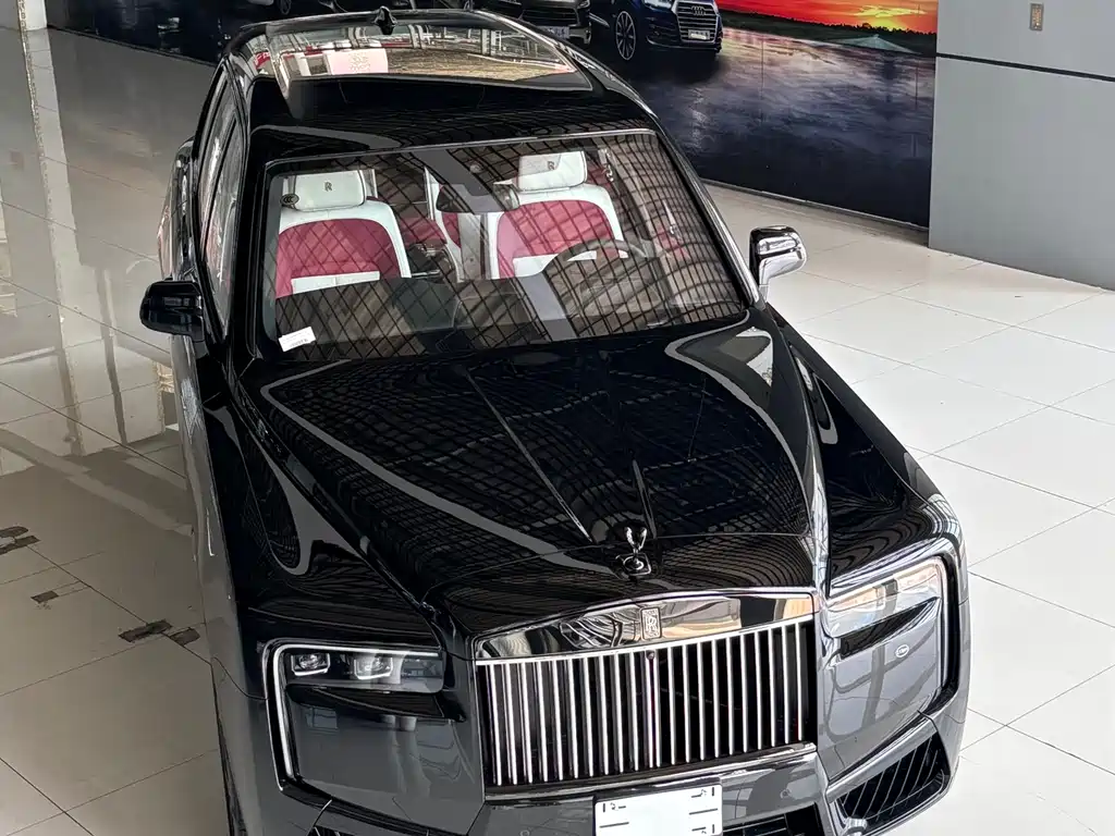 Rolls-Royce Cullinan 2025 Black Badge