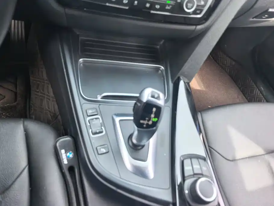 BMW 3 Series — миниатюра 16