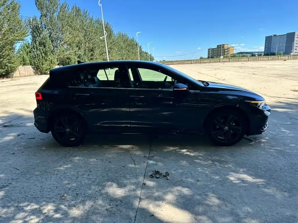 Volkswagen Golf — миниатюра 4
