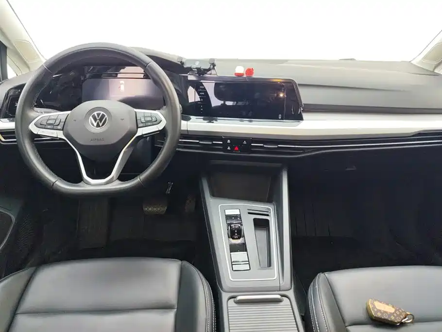 Volkswagen Golf — миниатюра 12