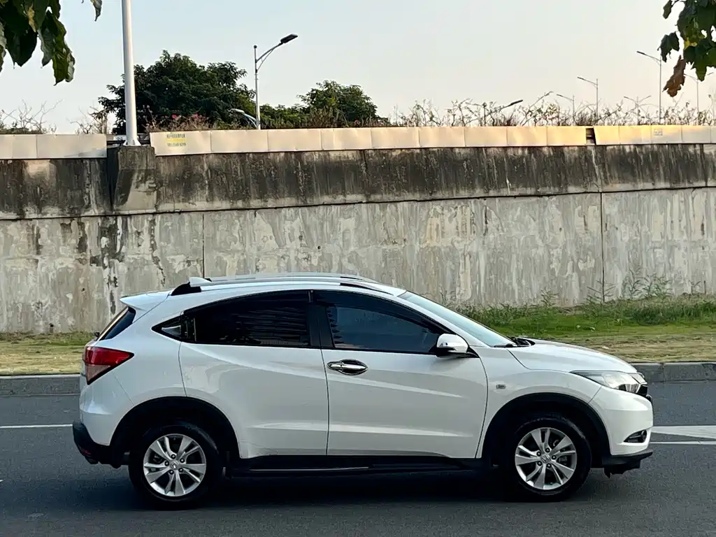 Honda Vezel — миниатюра 8