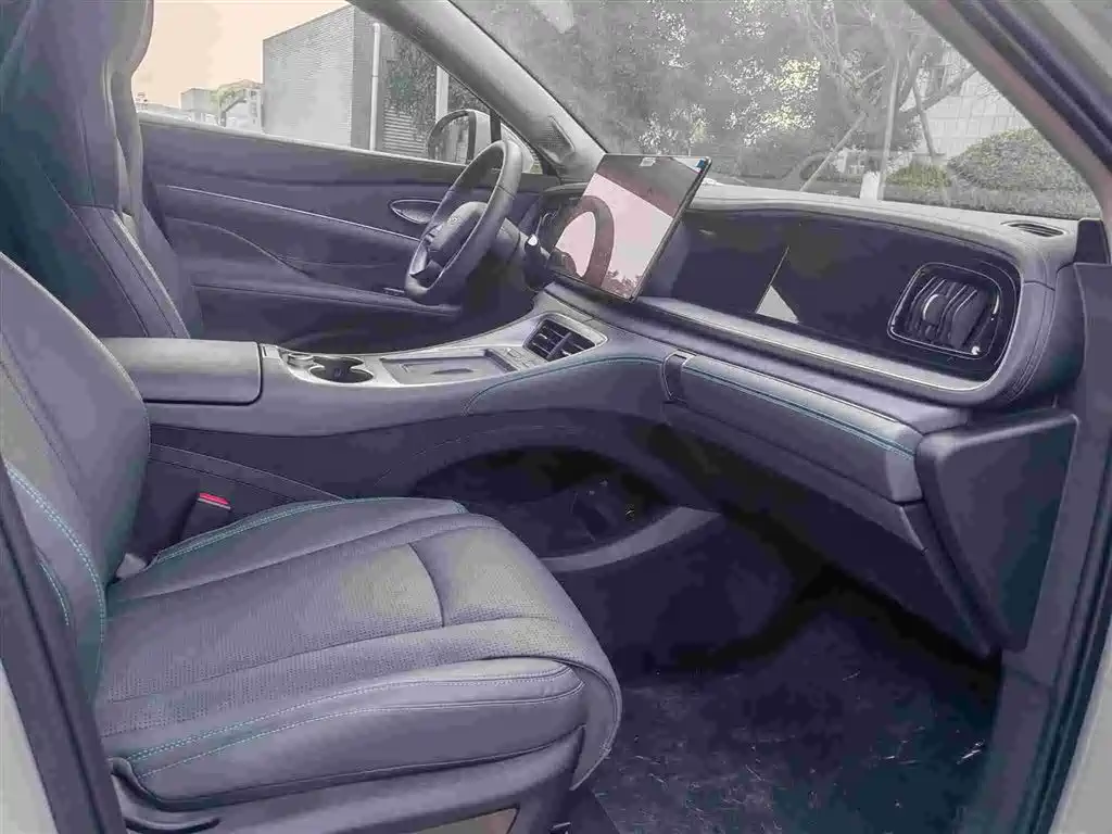 BYD SEA LION 07 DM I