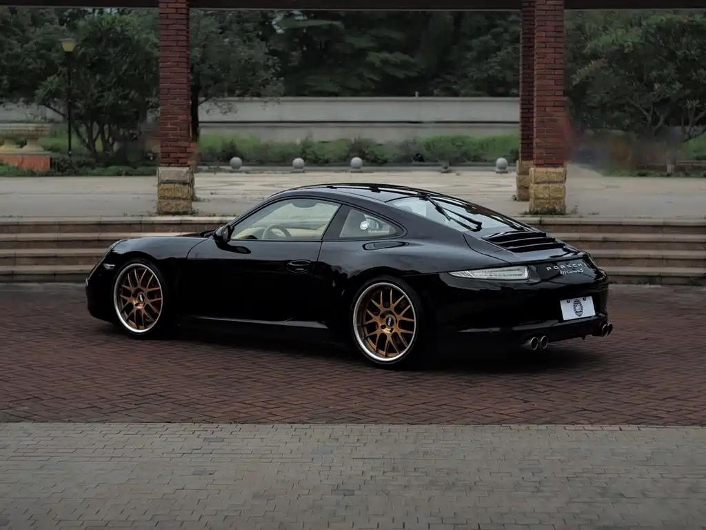 Porsche 911 2012 Carrera S 3.8L