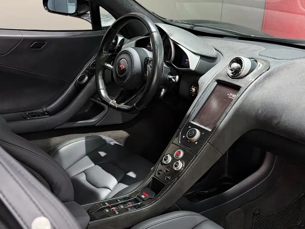 McLaren 650S — миниатюра 10