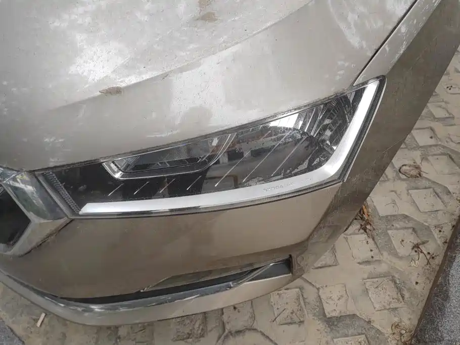Skoda Rapid — миниатюра 5