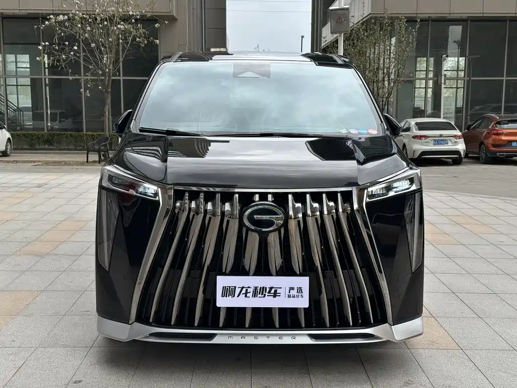 GAC TRUMPCHI M8