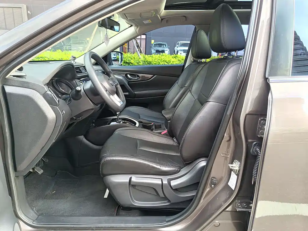 Nissan X-Trail 2017 2.0L CVT Comfort 2WD