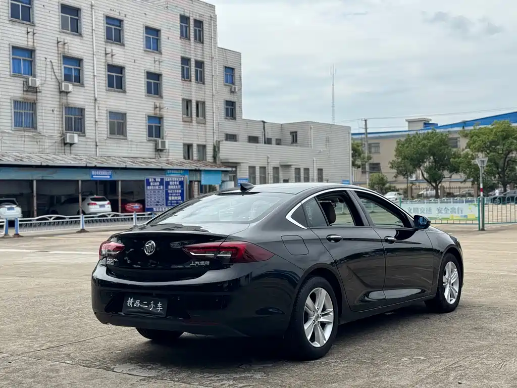 Buick Regal — миниатюра 14
