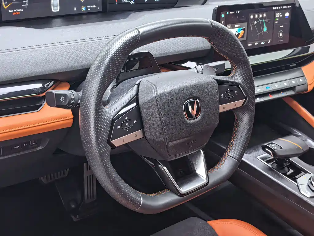 Changan UNI-V — миниатюра 13