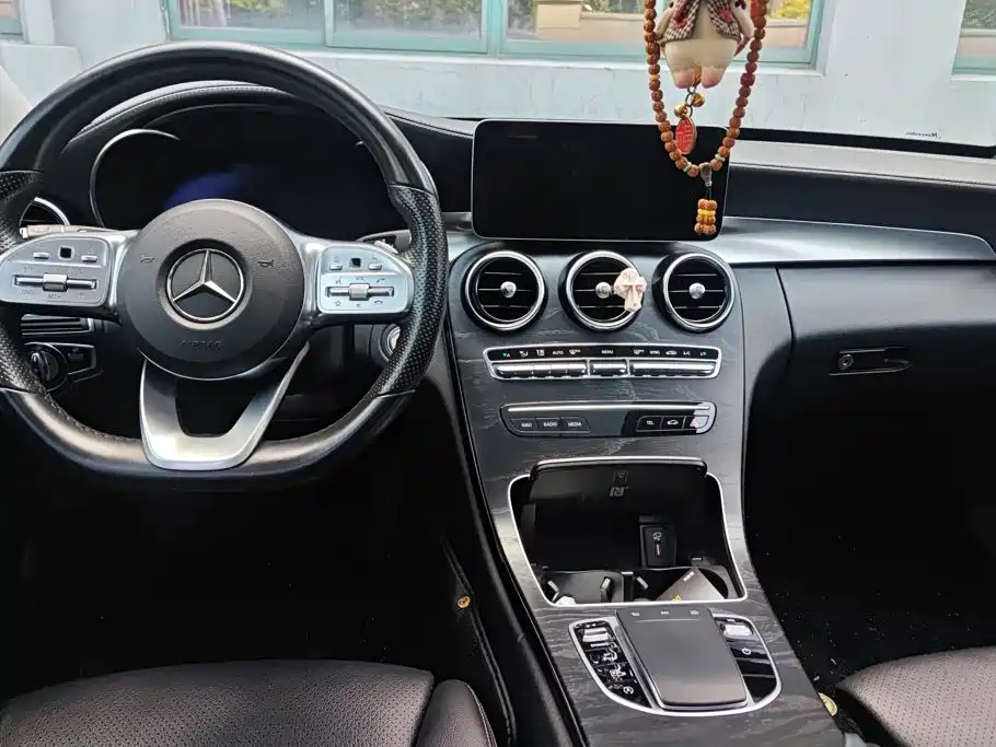 Mercedes-Benz C-Class — миниатюра 12