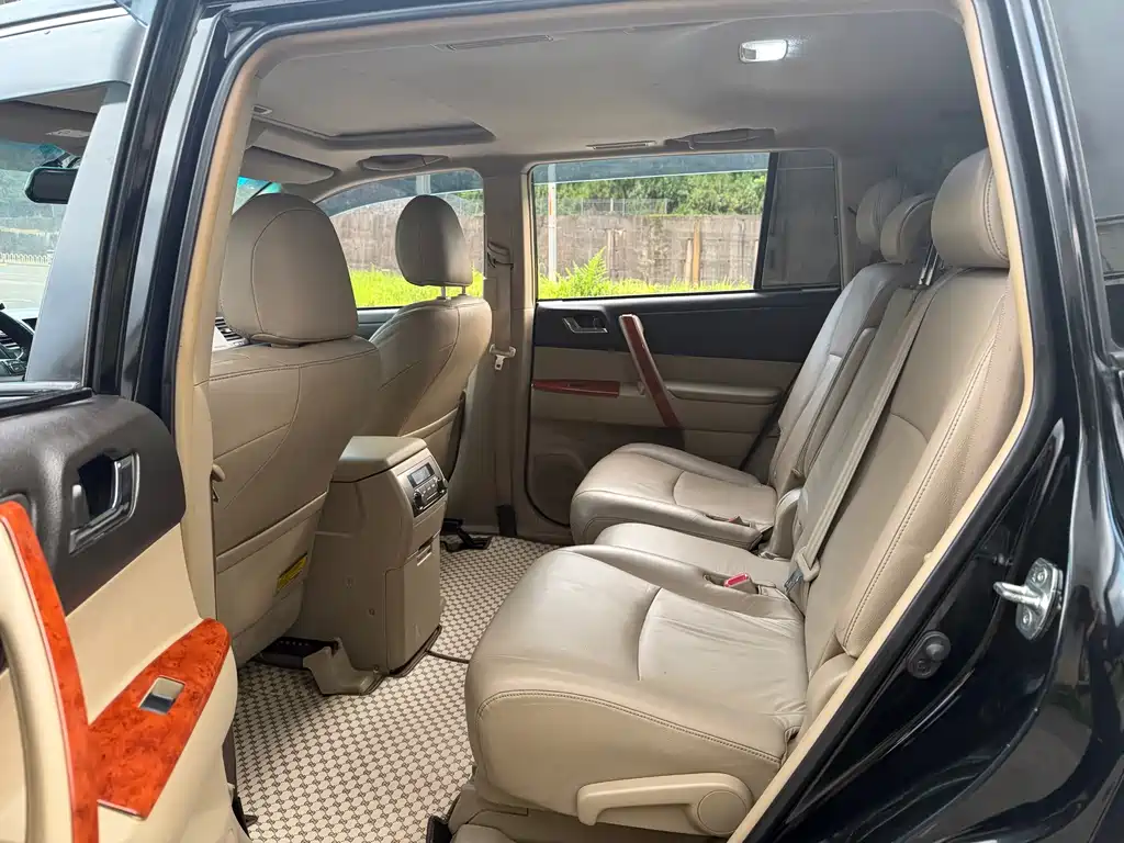 Toyota Highlander — миниатюра 4