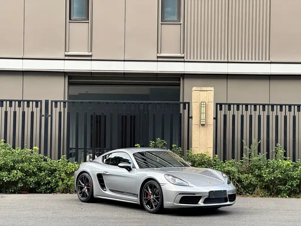 Porsche 718 2019 Cayman T 2.0T