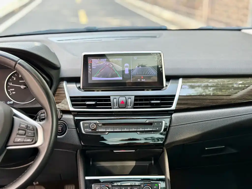 BMW 2 Series Active Tourer (Import) — миниатюра 15