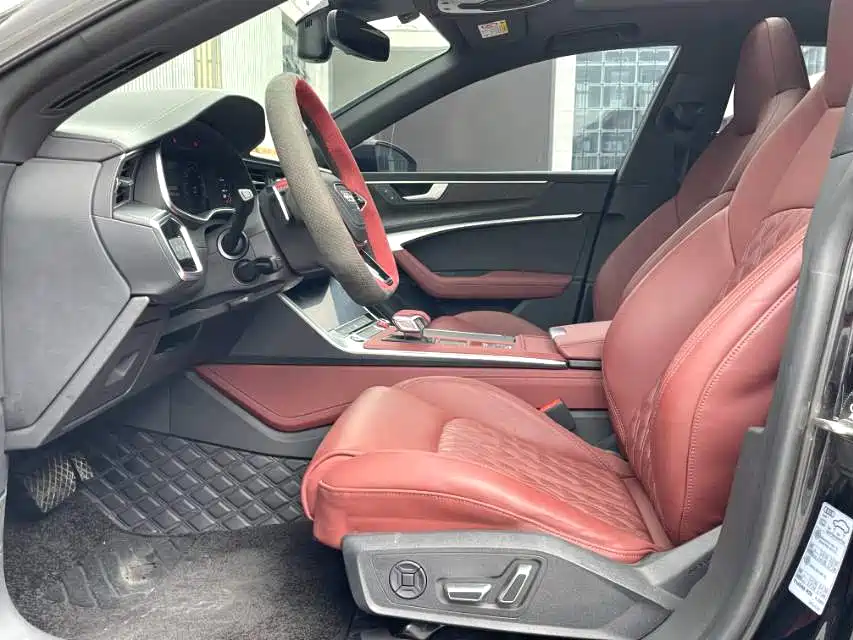 Audi A7L 2024 45 TFSI quattro S-line