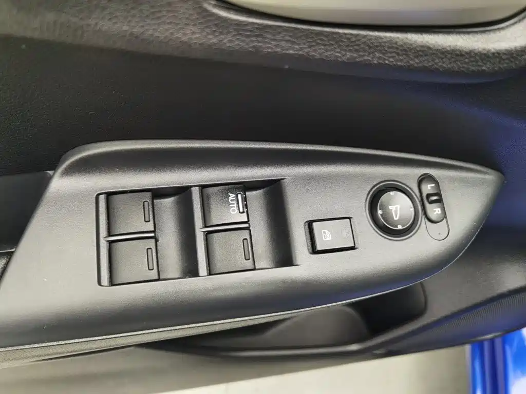 Honda Fit — миниатюра 9