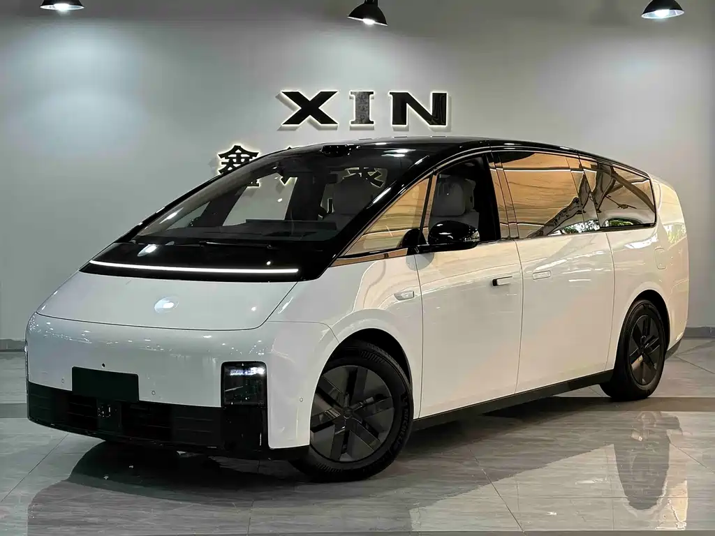 Li Auto MEGA 2025 Home