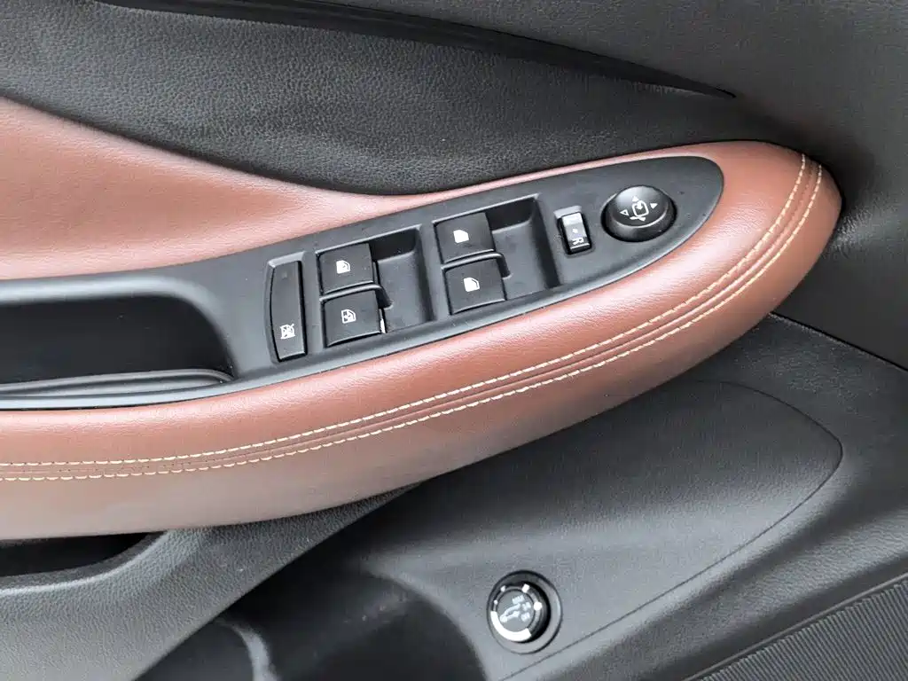 Buick Envision Plus — миниатюра 9