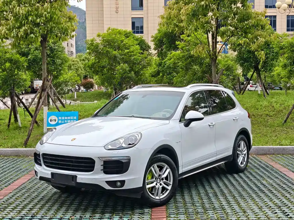 PORSCHE CAYENNE NEW ENERGY