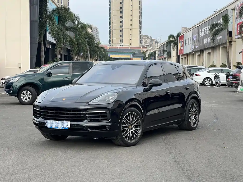 Porsche Cayenne 2022