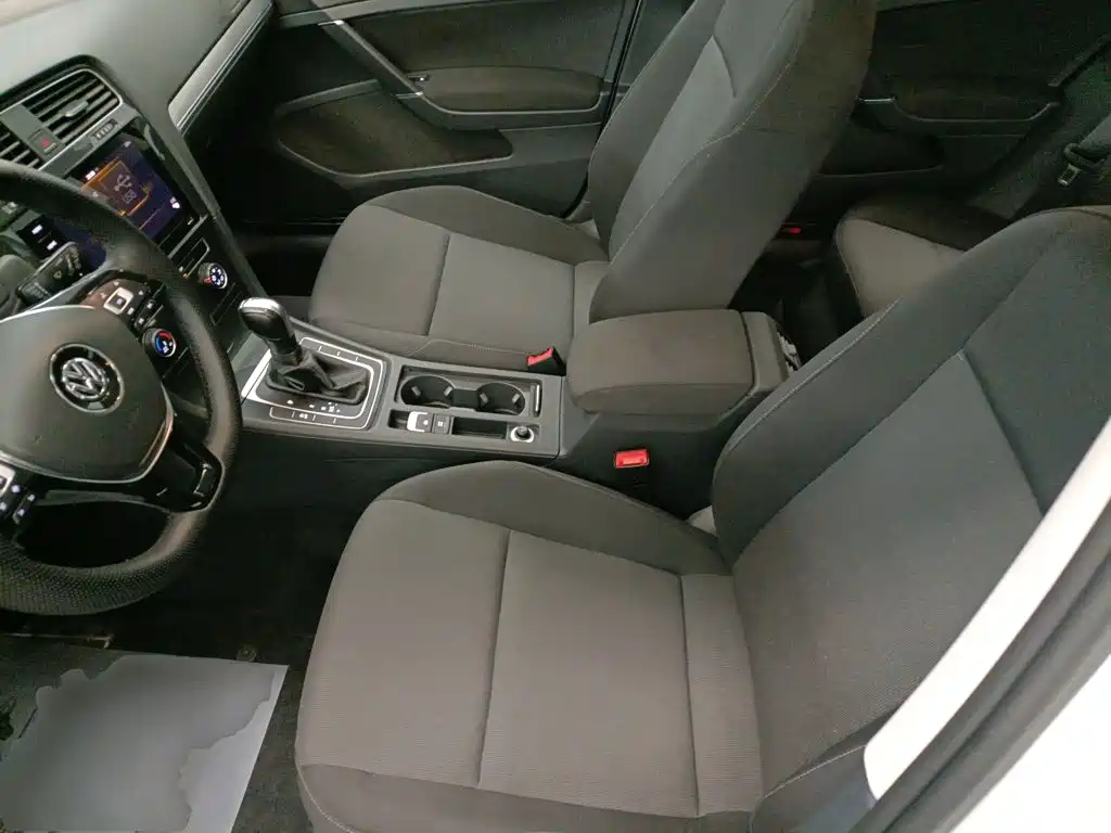 Volkswagen Golf — миниатюра 15
