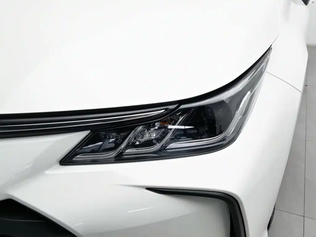 Toyota Corolla — миниатюра 7