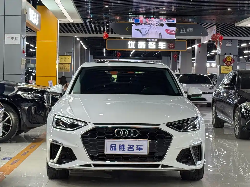 Audi A4L 2022 40 TFSI Fashion