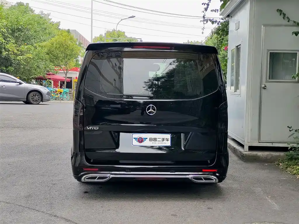 Mercedes-Benz Vito 2021 2.0T 7 мест