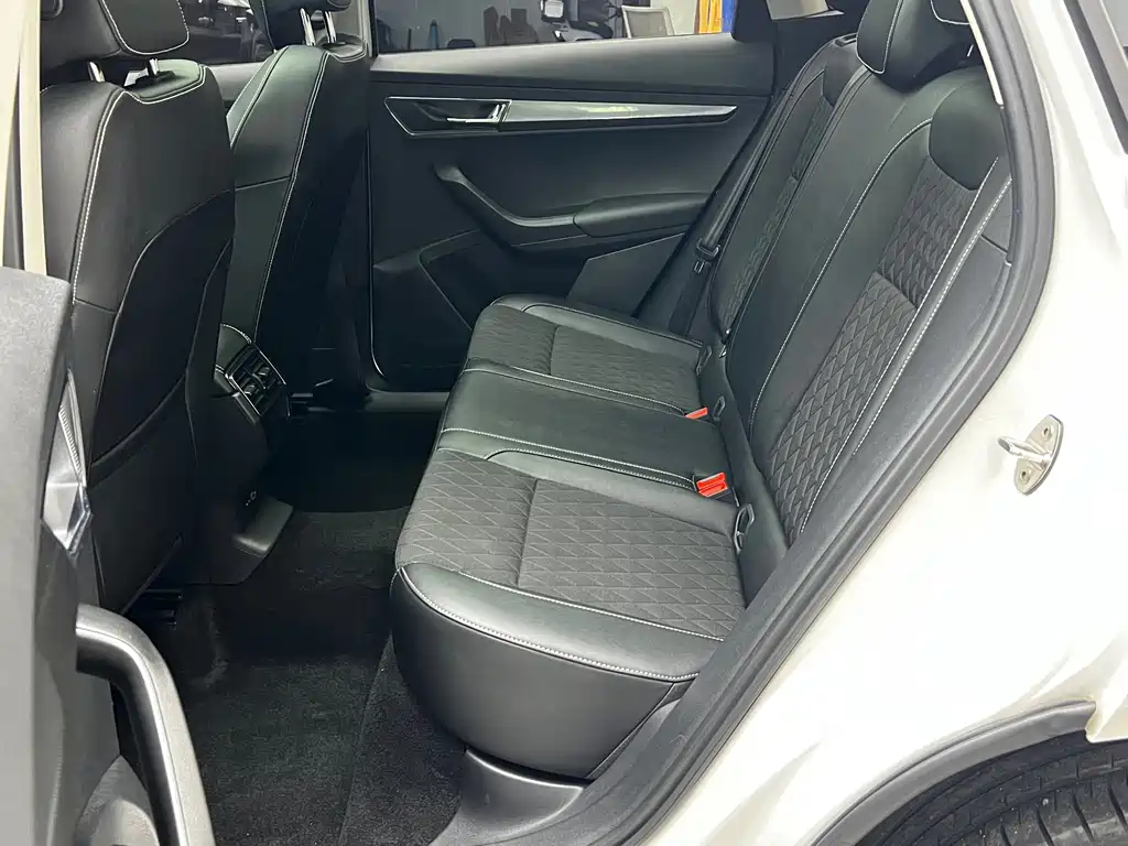 Skoda Karoq — миниатюра 19