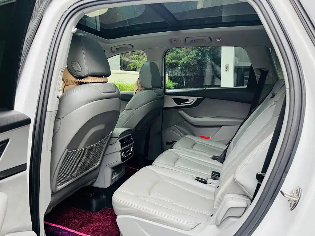 Audi Q7 2018 45 TFSI Luxury
