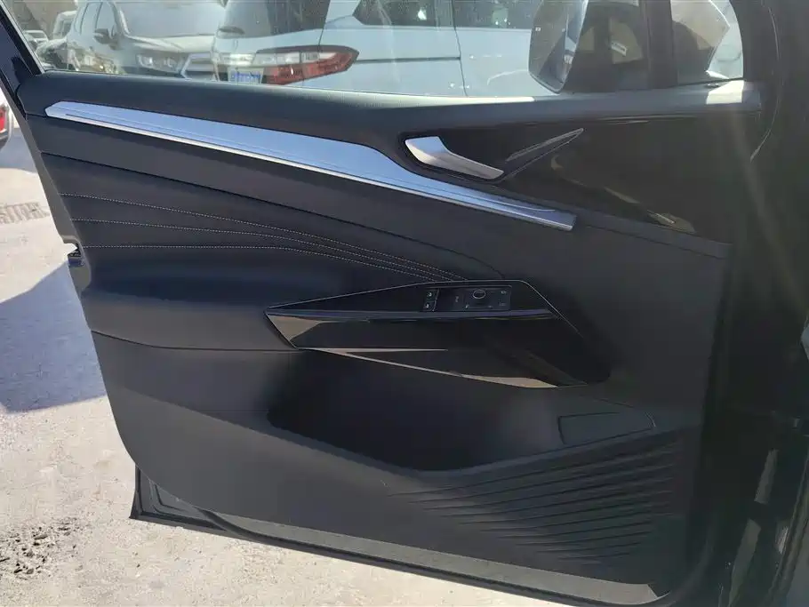 VOLKSWAGEN ID.4 CROZZ