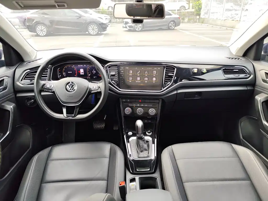 VOLKSWAGEN T ROC EXPLORING SONGS