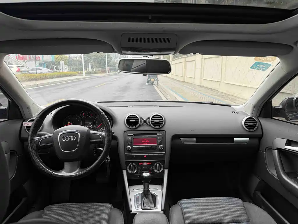Audi A3 (Import) — миниатюра 8