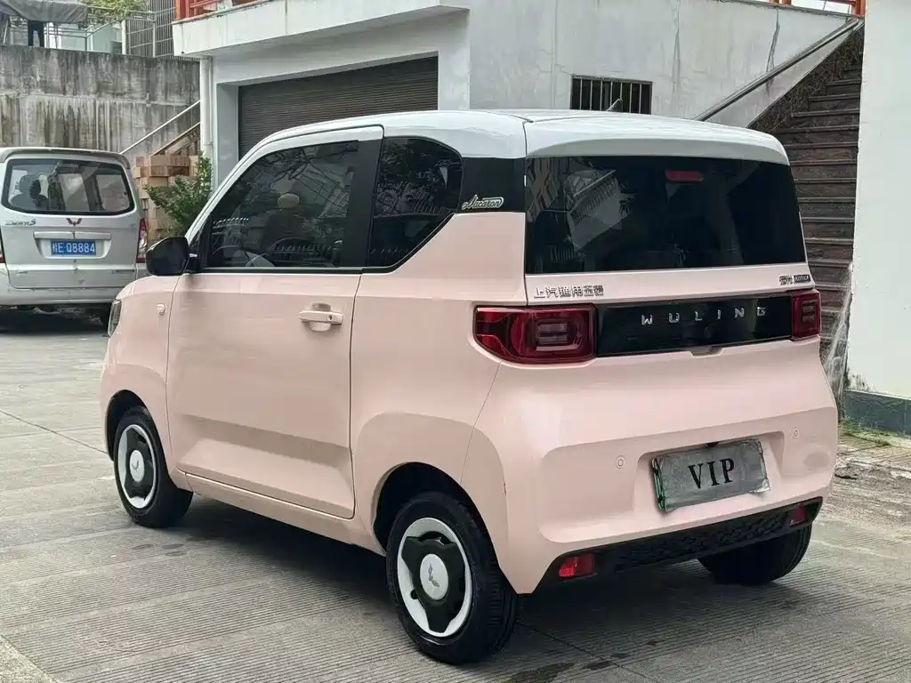 Wuling MINIEV — миниатюра 8