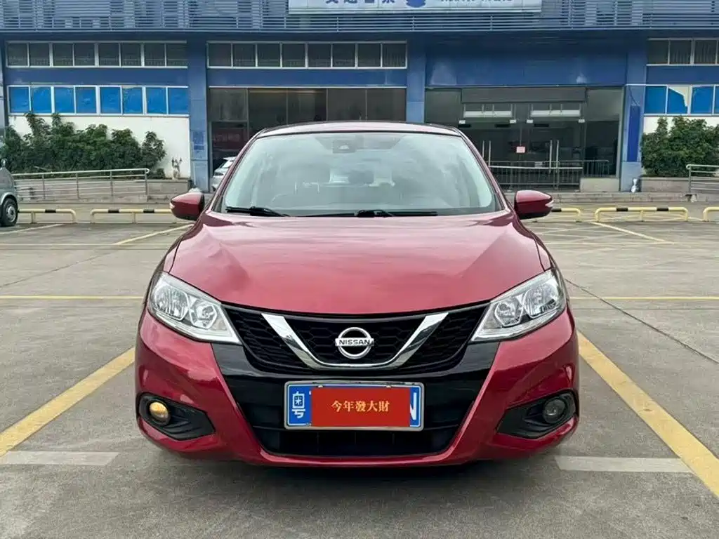 Nissan Tiida — миниатюра 2