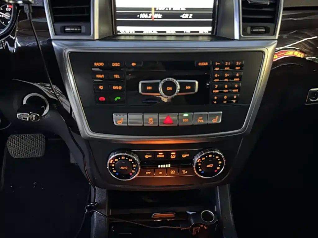 Mercedes-Benz M-Class — миниатюра 12