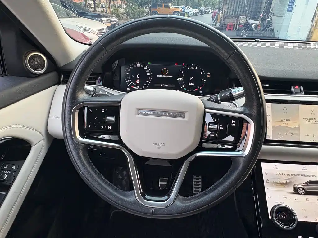 Land Rover Range Rover Evoque 2021 — фото 19