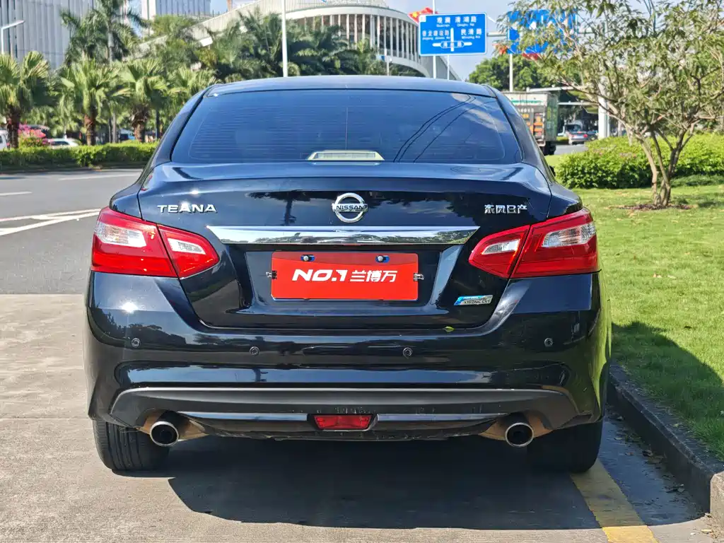Nissan Teana — миниатюра 6