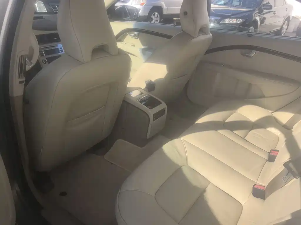 Volvo S80L 2009 2.5T