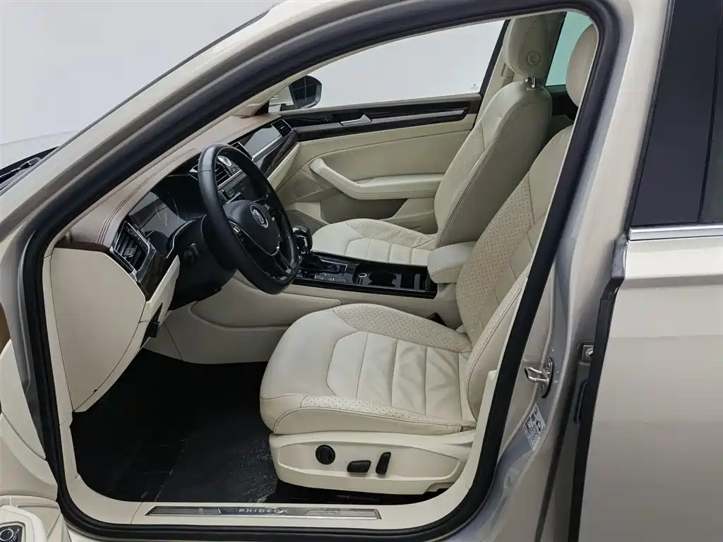 Volkswagen Phideon 2016 380TSI