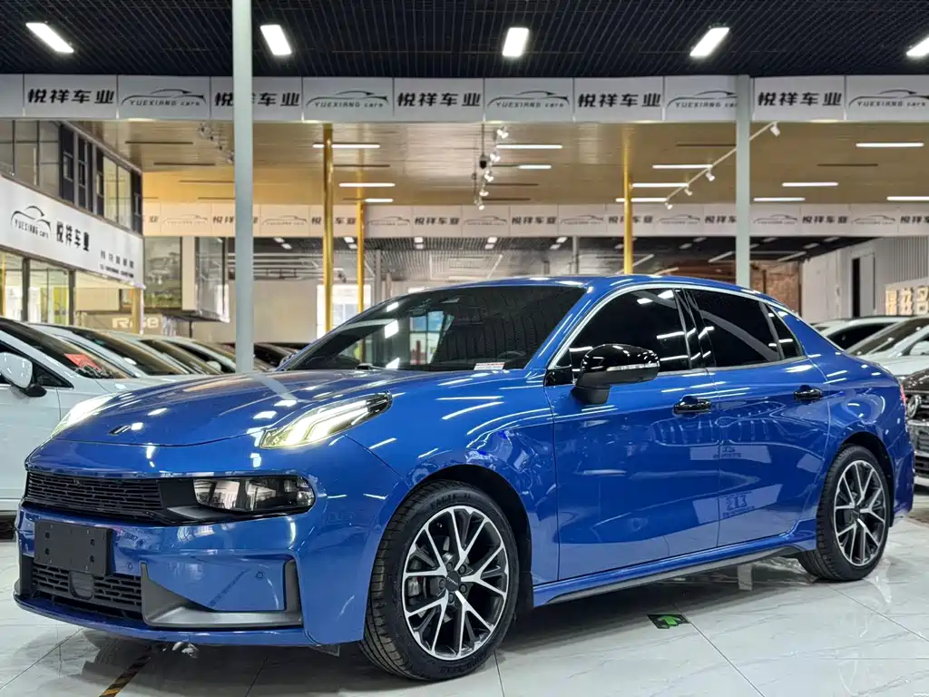 Lynk & Co 03 2021 2.0TD Auto Dynamic Champion Edition