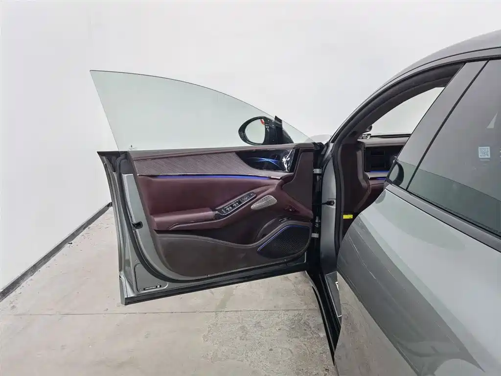 Denza Z9GT 2024 1100 Ultra