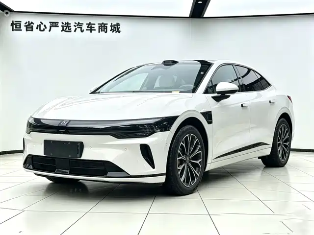 2025 Zeekr 007