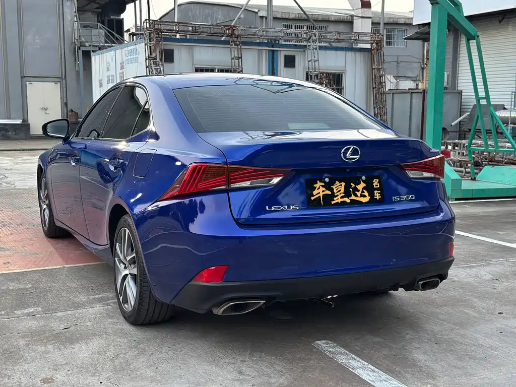 Lexus IS — миниатюра 4