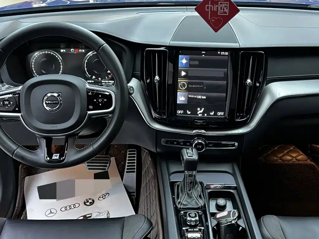 Volvo XC60 — миниатюра 6