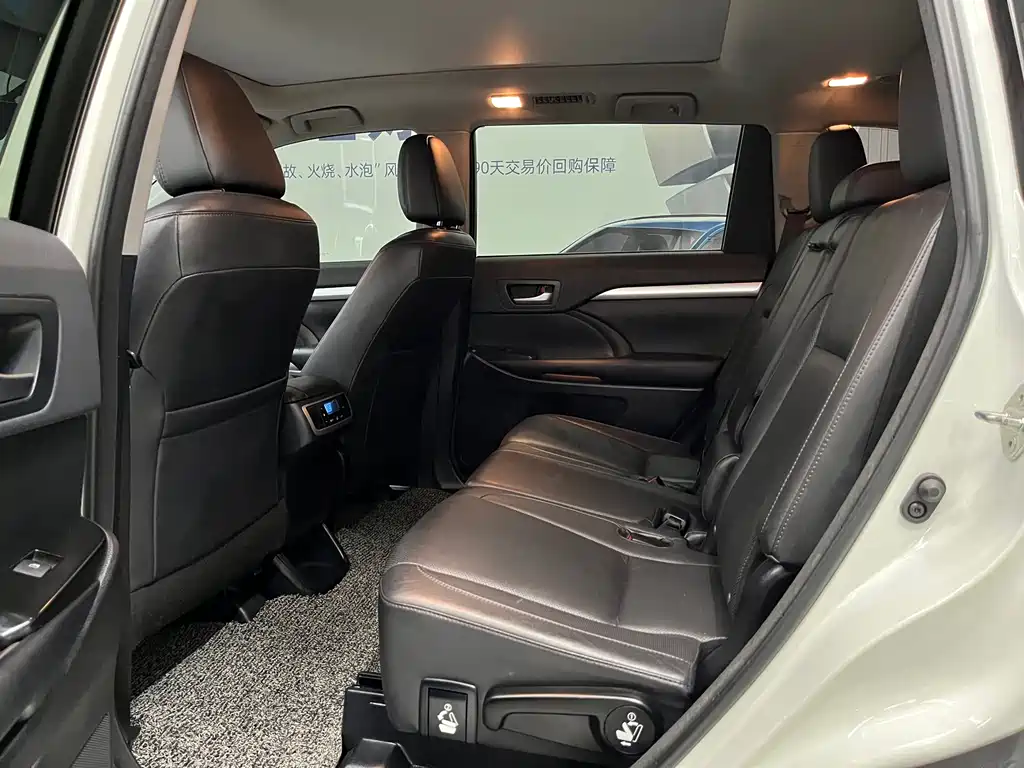 Toyota Highlander — миниатюра 13